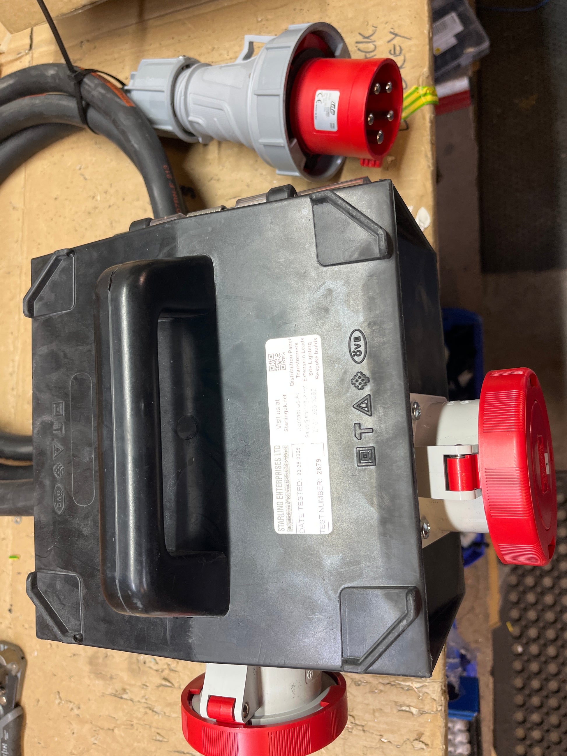 RBBER BOX WITH SOCKETS AND HANDLE